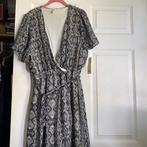 Black& Cream Snakeskin Print Dress